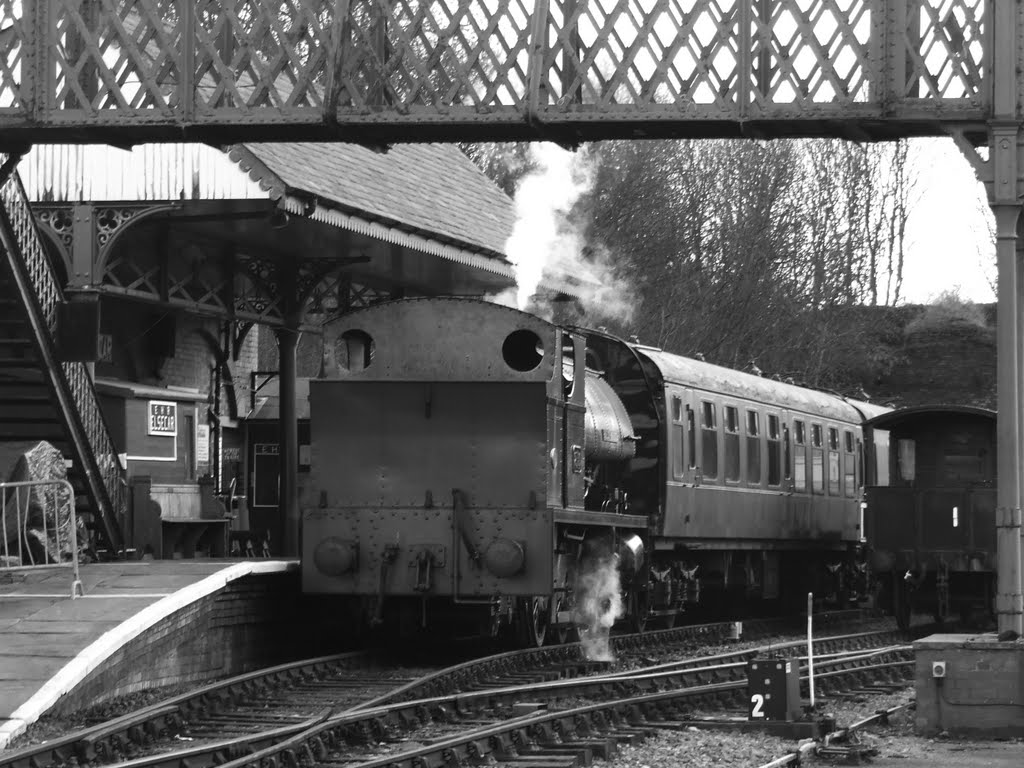 Steam train at Elsecar by crofty19