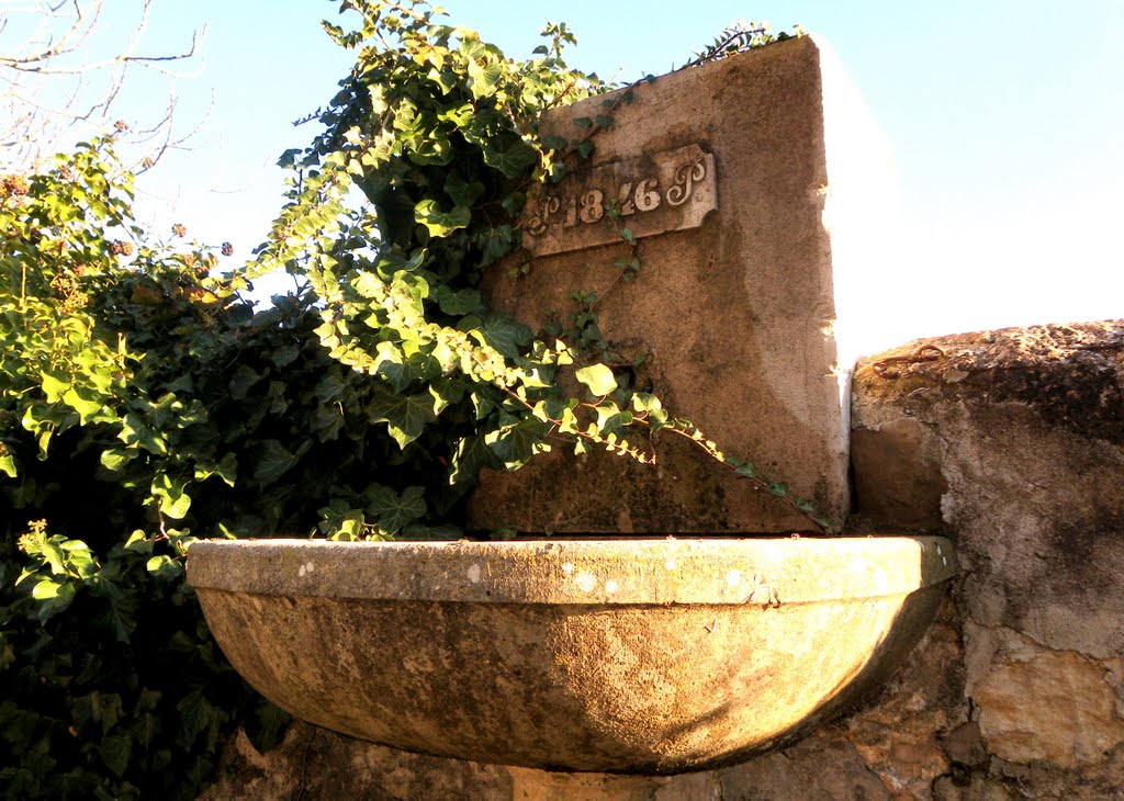 Fontaine au Broussan (THIEU) by Thieu83