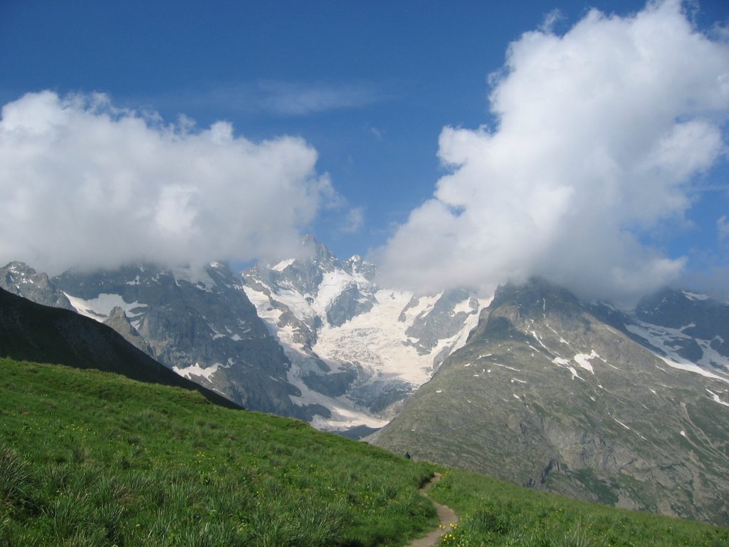 Col du Lautaret Sentier des crevasses by Alpesview