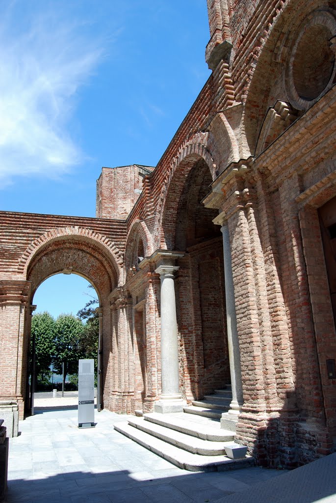 Rivoli, centro storico. Particolare del Castello. by siomar