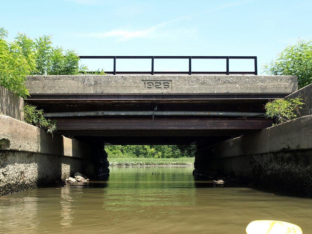 Amtrak Railroad Bridge over Hudson River Inlet, Rhinebeck, New York by jag9889