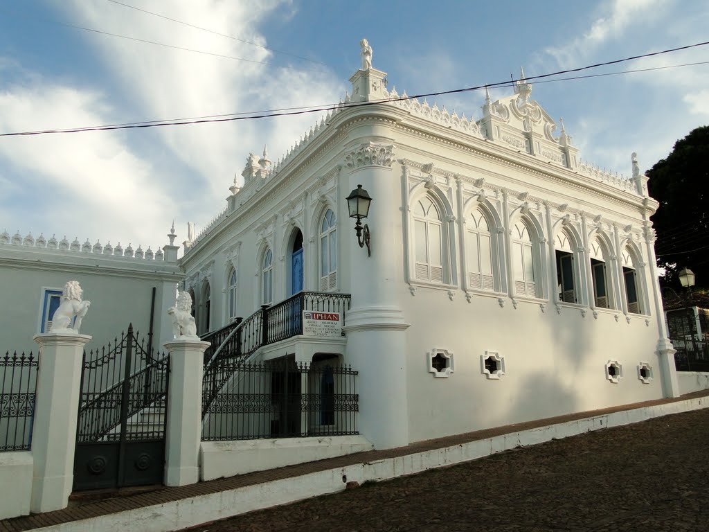 Prefeitura de Lençóis, Bahia, Brasil by Caio Graco Machado