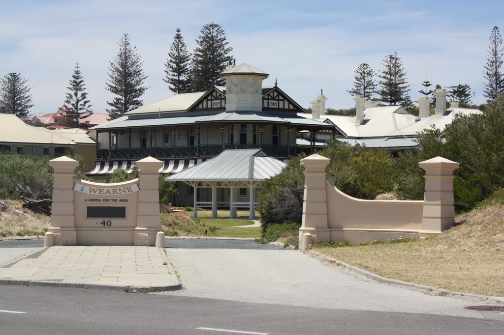 Photographed in 2009. Century old Australian architecture. by flyingdutchman