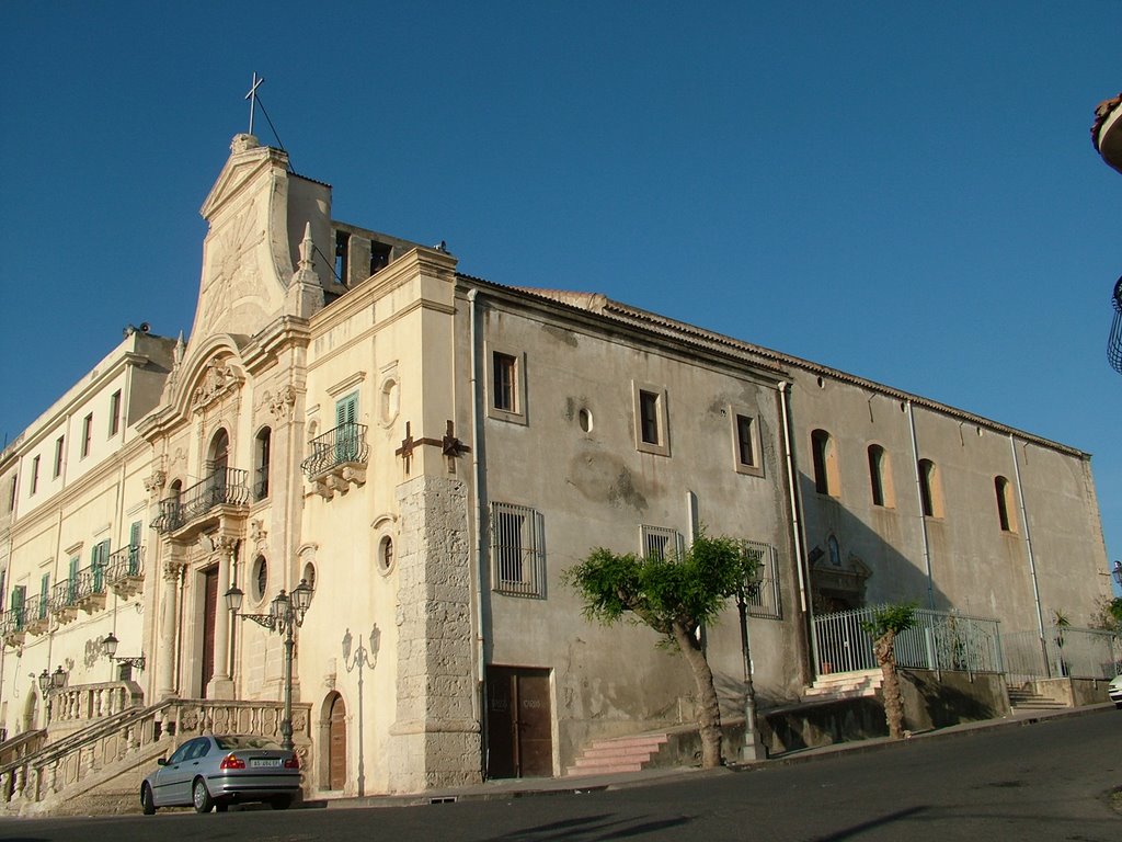 Milazzo - la chiesa di S. Francesco da Paola vista da NE by CARFULCO59