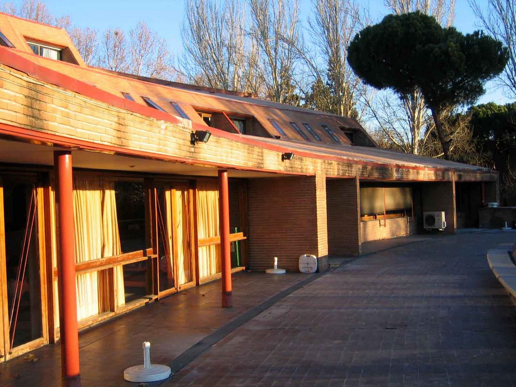 Colegio Mayor Argentino, Madrid, España. by Máximo Bontempo