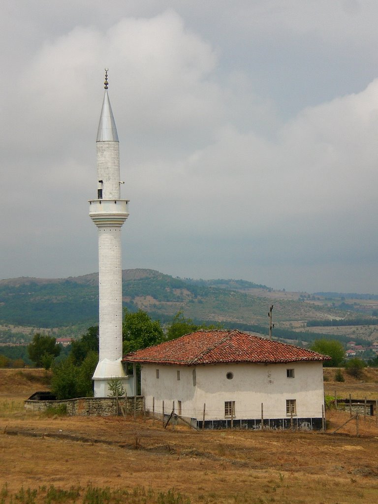 Karamfil Camii 002 by erkan Semerdji