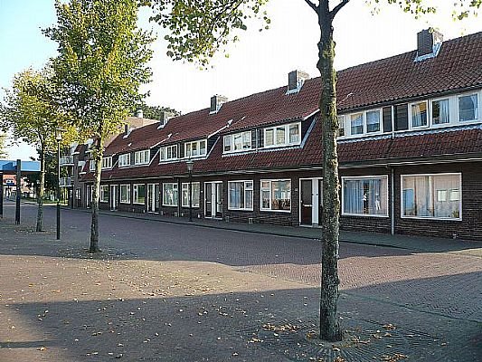 Nieuw Huisje by Pauwluzzz