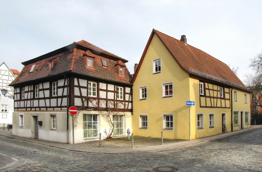 Weißenburg in Bayern - Unterschiedliche Baustile by Rudolf Henkel