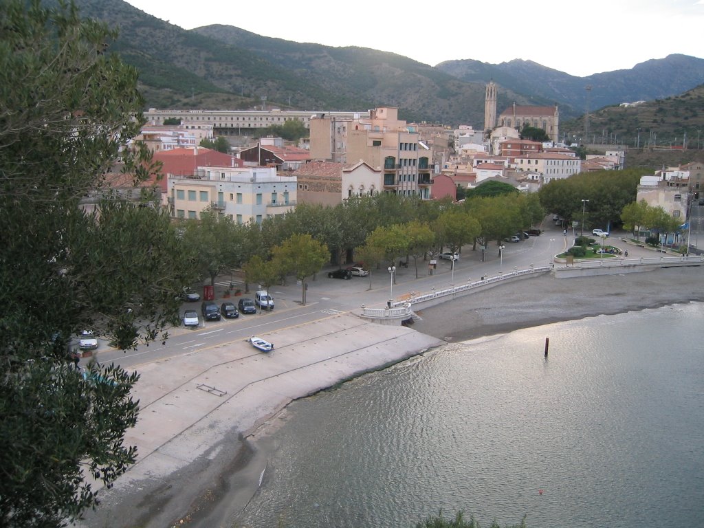 Portbou, Girona by fedexxvii