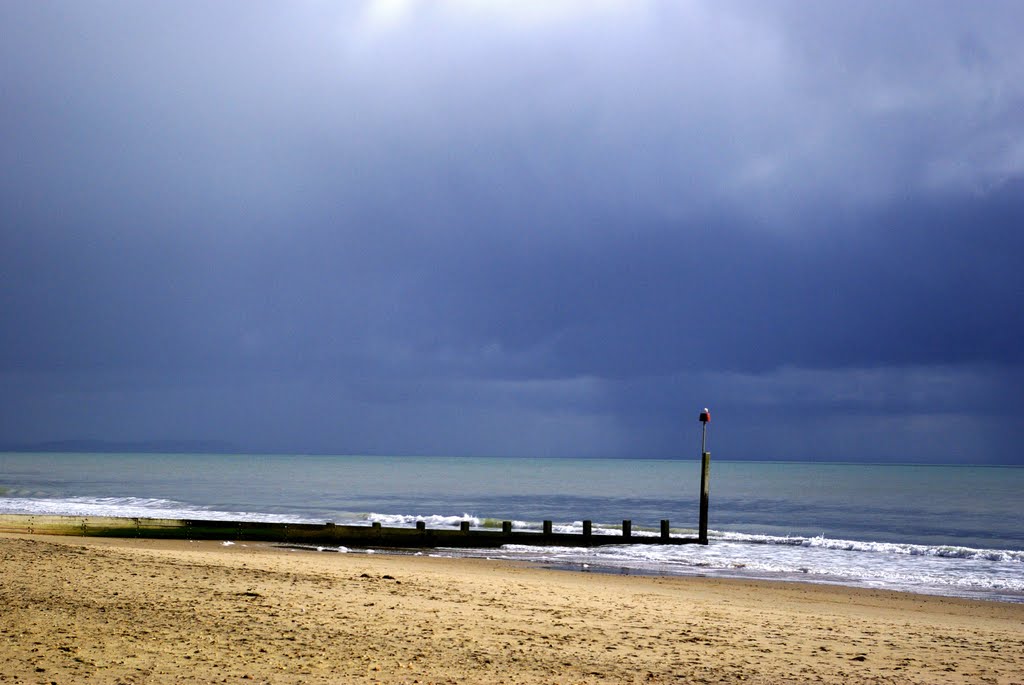 Rain off-shore by Graham Hobbs