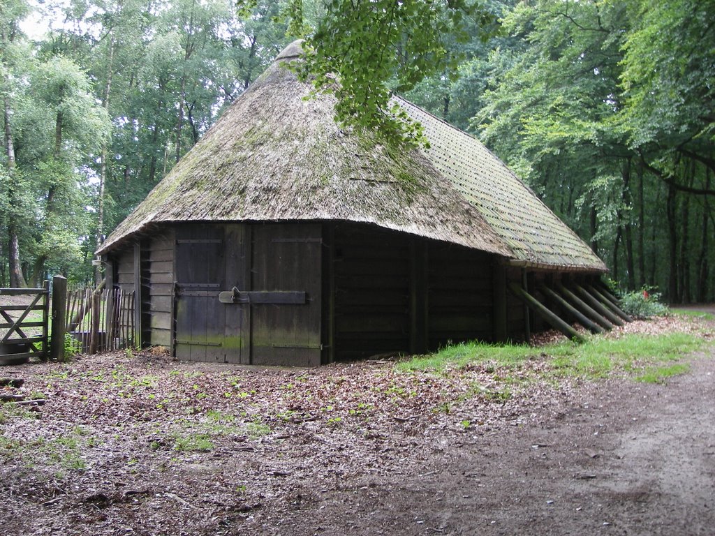 Hoog Buurlo, 7348 Apeldoorn, Netherlands by Marcel Klijnhout