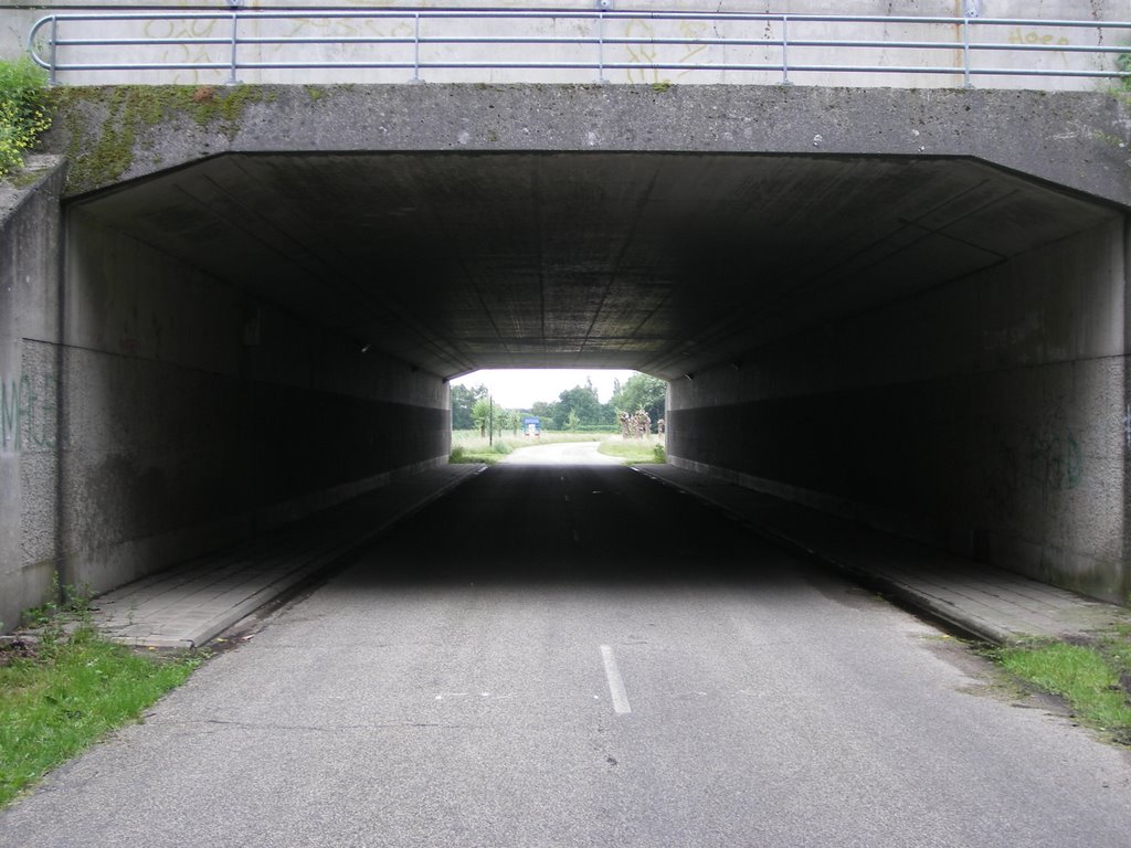 Matendonk, Apeldoorn, Netherlands by Marcel Klijnhout