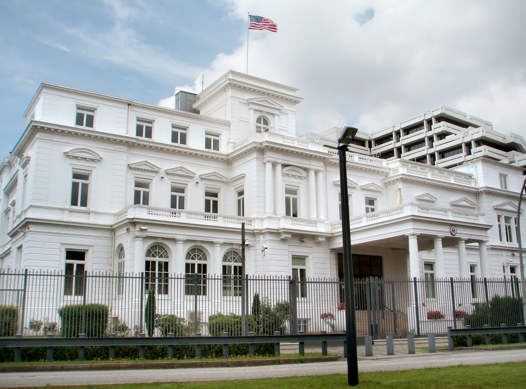 Building of the Consulate General of the USA in Hamburg by IPAAT