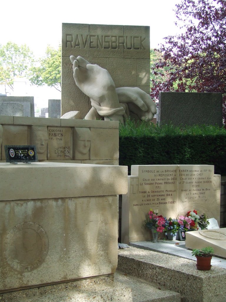 Pere lachaise by ddantuma