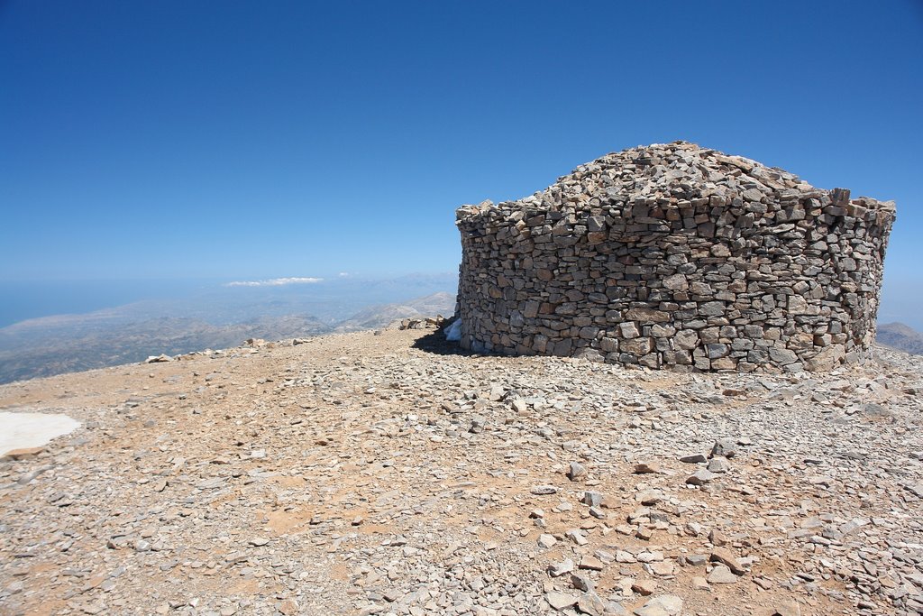 Chapel Timios Stavros (Summit Psiloritis) by GerardGZ