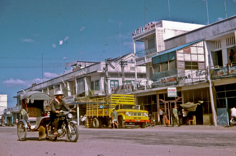 Công trường Tự Do - Photo by Lance & Cromwell 1968/1969 by Ngày Xửa Ngày Xưa