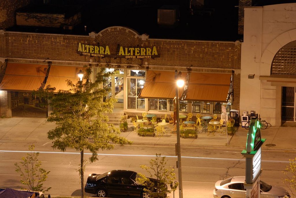 alterra coffeeshop in milwaukee by night by magrolino