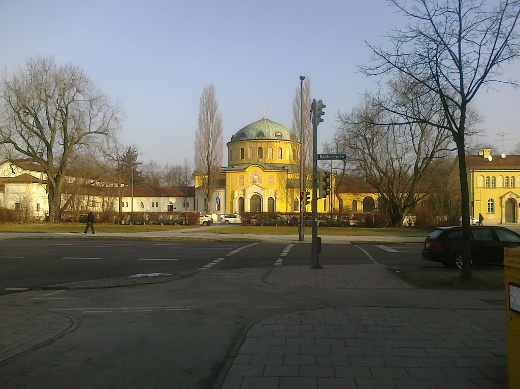 Westfriedhof, München by Adam Fratczak