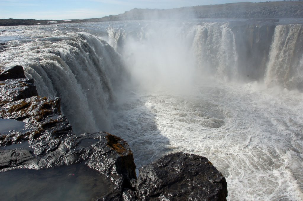 Northeast, Iceland by csgb