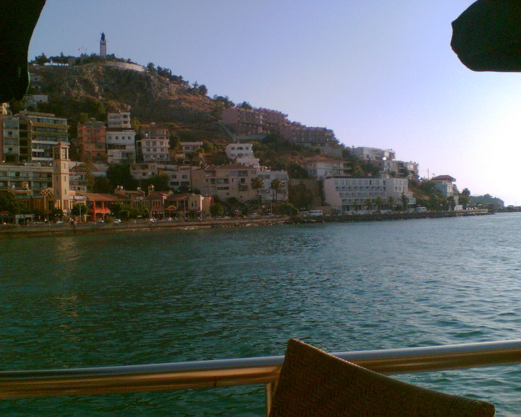 Kuşadası liman starbuckscafe'den manzara by kretek