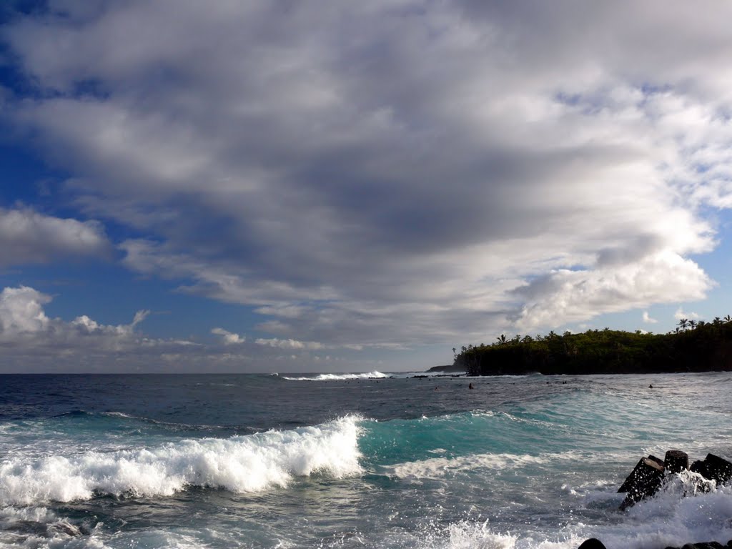 Isaac Hale Beach Park, Pahoa HI by ComeSeeHawaii