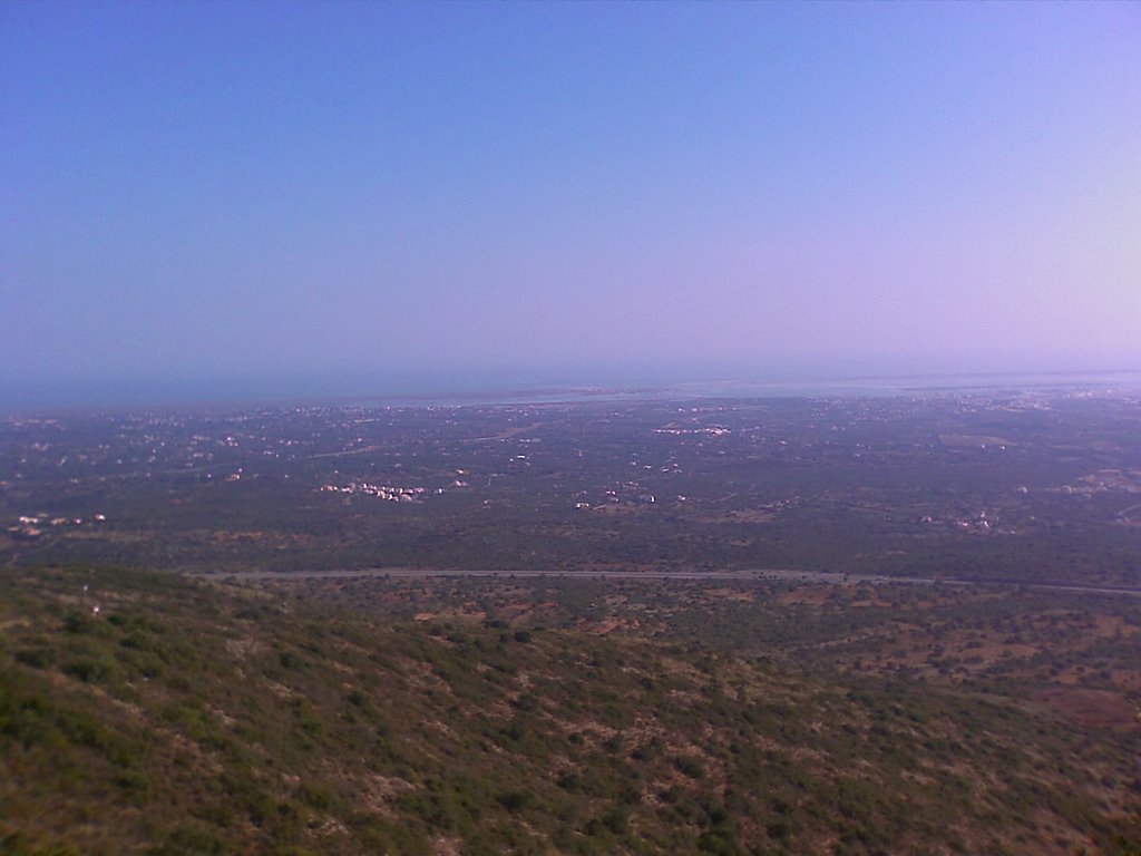 Vista do Cerro S. Miguel, Altitude 450m by Valter Gonçalves