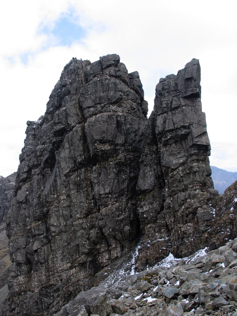 Am Basteir (with climbers on top) and the Basteir Tooth, Skye Cuillin by david_balmer