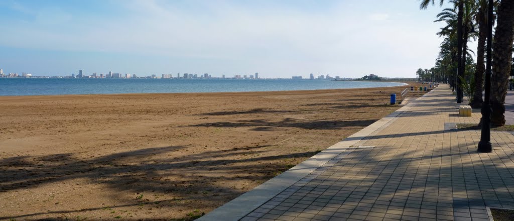 Paseo marítimo de Mar de Cristal. by zinaztli