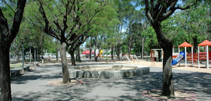 Plaza de Ejercicios by verodobla