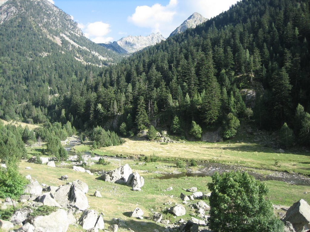 Parque Nacional de Aigüestortes by Mayid Hassan