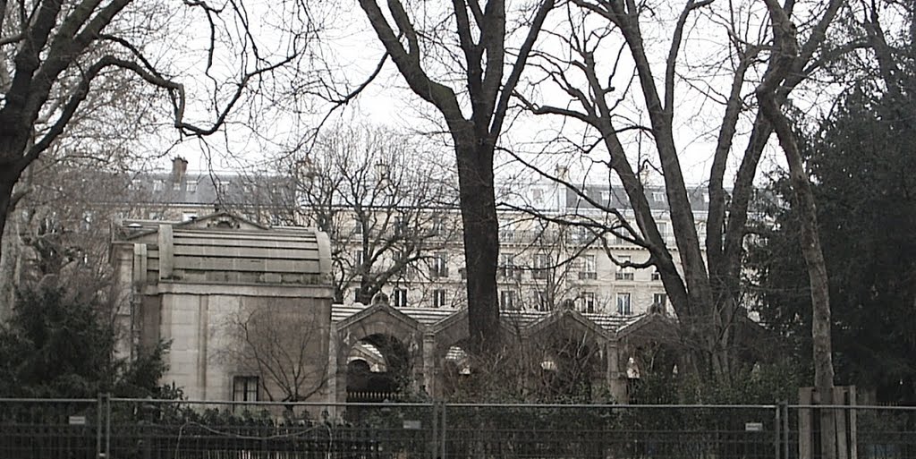 Square Louis XVI - chapelle Expiatoire by JP.GUYOMARD