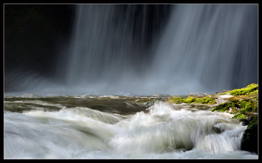 Chutes de la Tine de Conflens by Achermann Urs