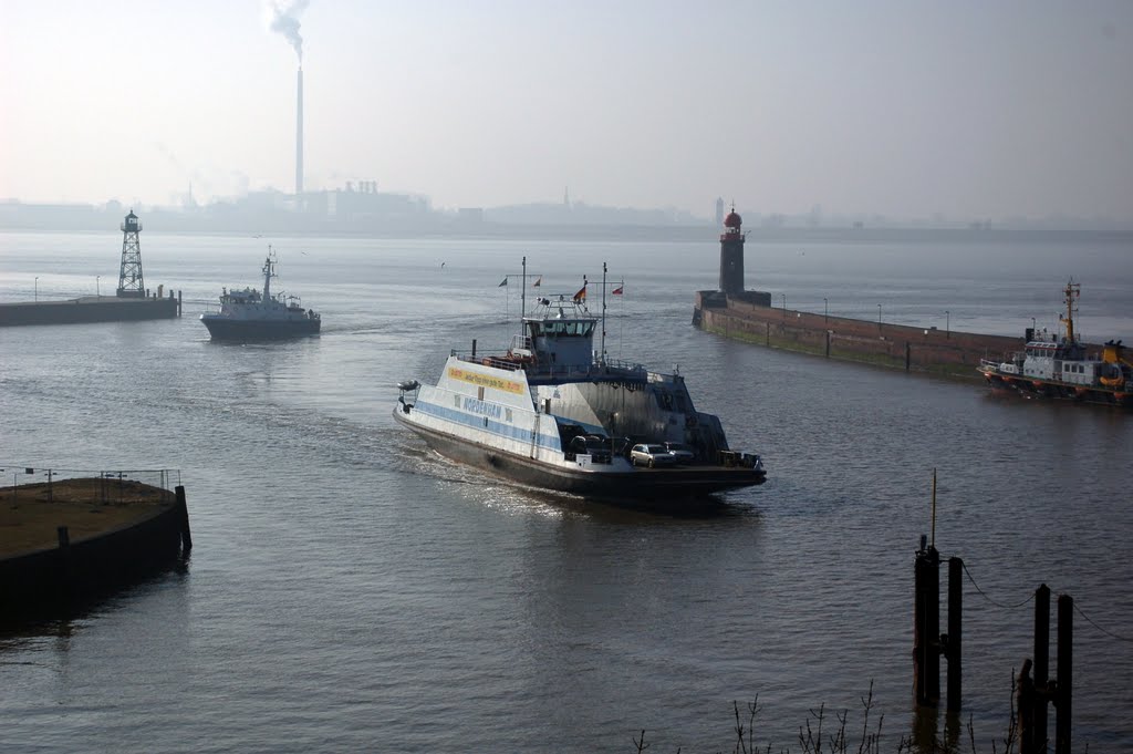 Bremerhaven by Barbara Wenzel-Winter