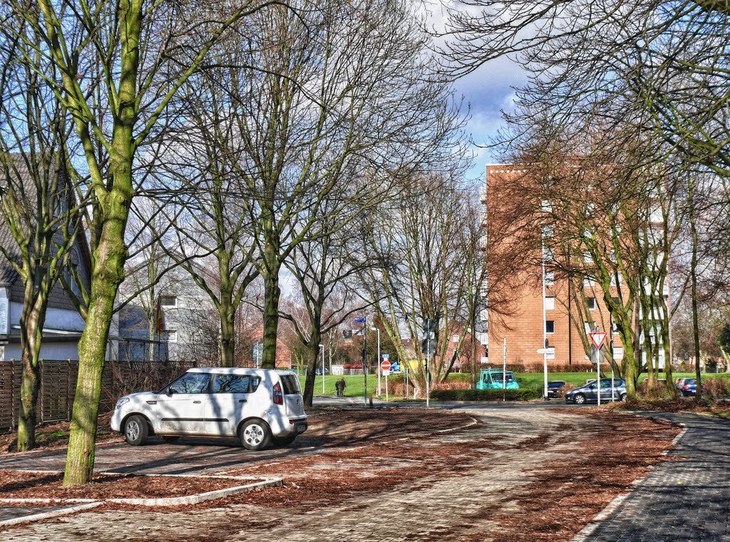 Mülheim-Styrum / Burgstrasse in Blickrichtung zur Moritzstrasse by Cityfotograph