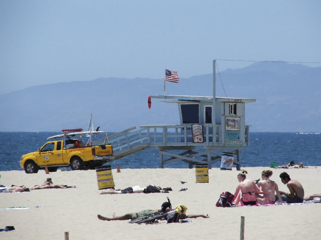 Venice Beach by krestenfjord