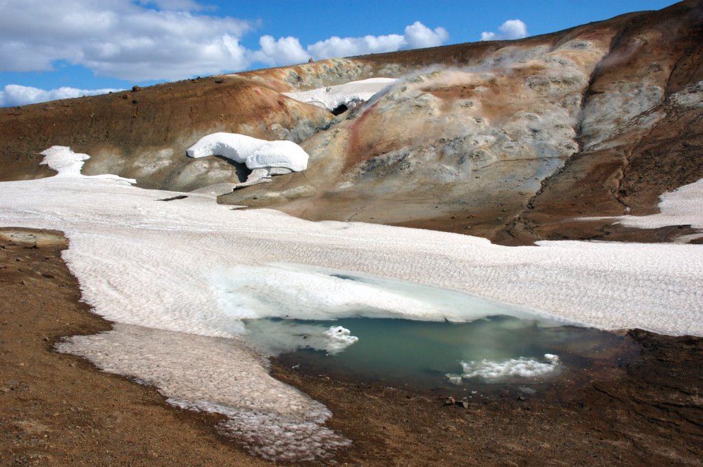 Near Víti at Krafla by csgb