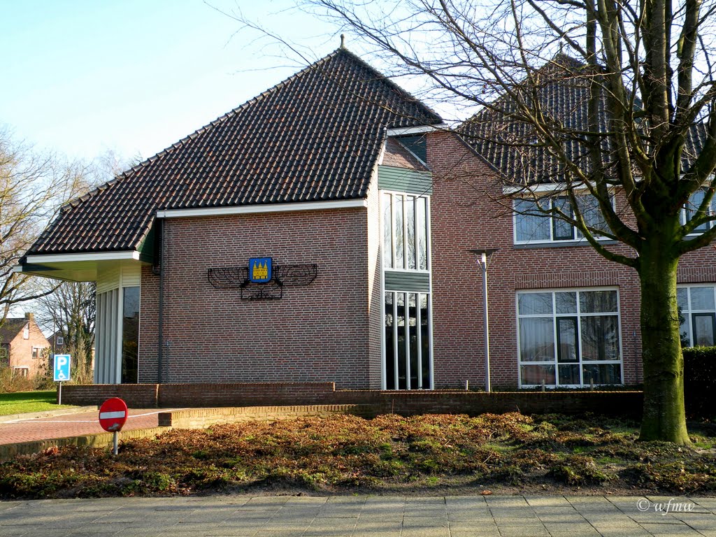 Staphorst, town hall by © wfmw