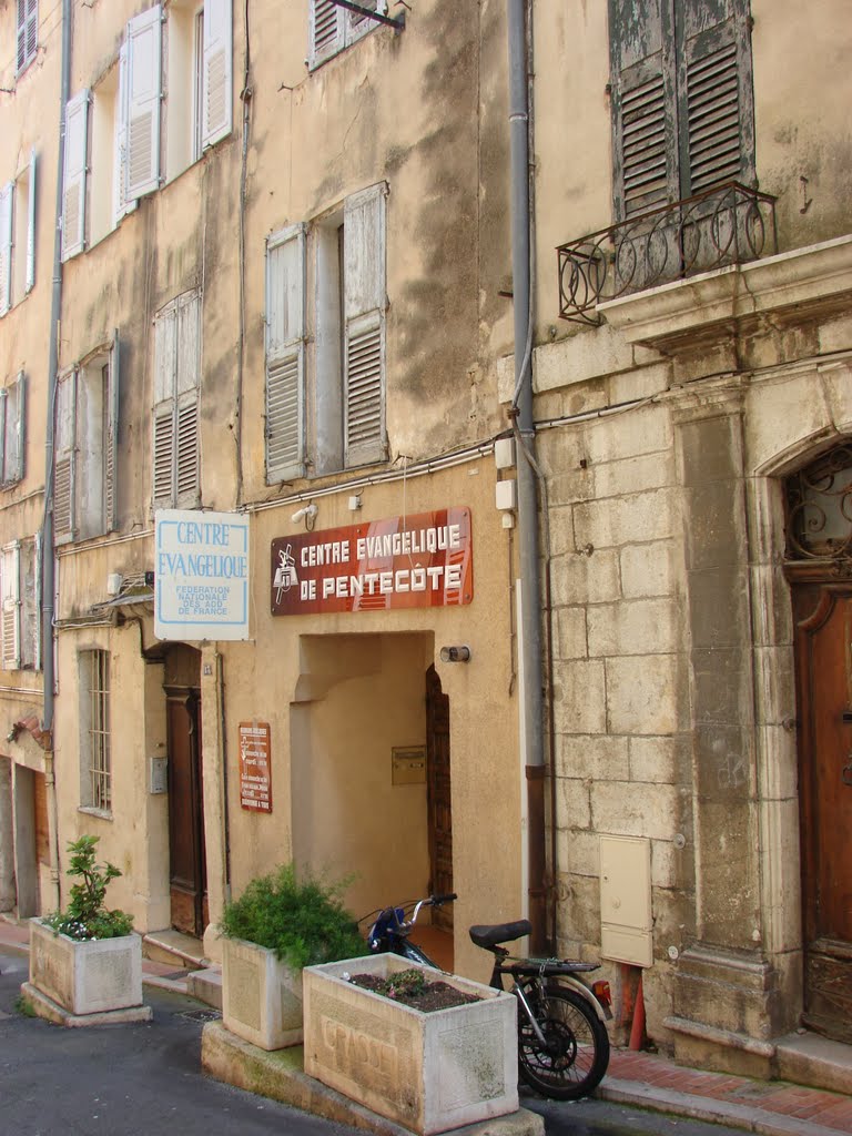 Centre evangelique de pentecote,15 Rue Paul Goby, Grasse, Provence-Alpes-Côte d'Azur, France by M.Strīķis