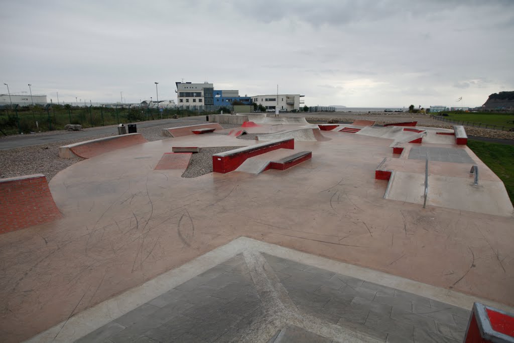 Cardiff Skate Plaza by Mortimerphotographic