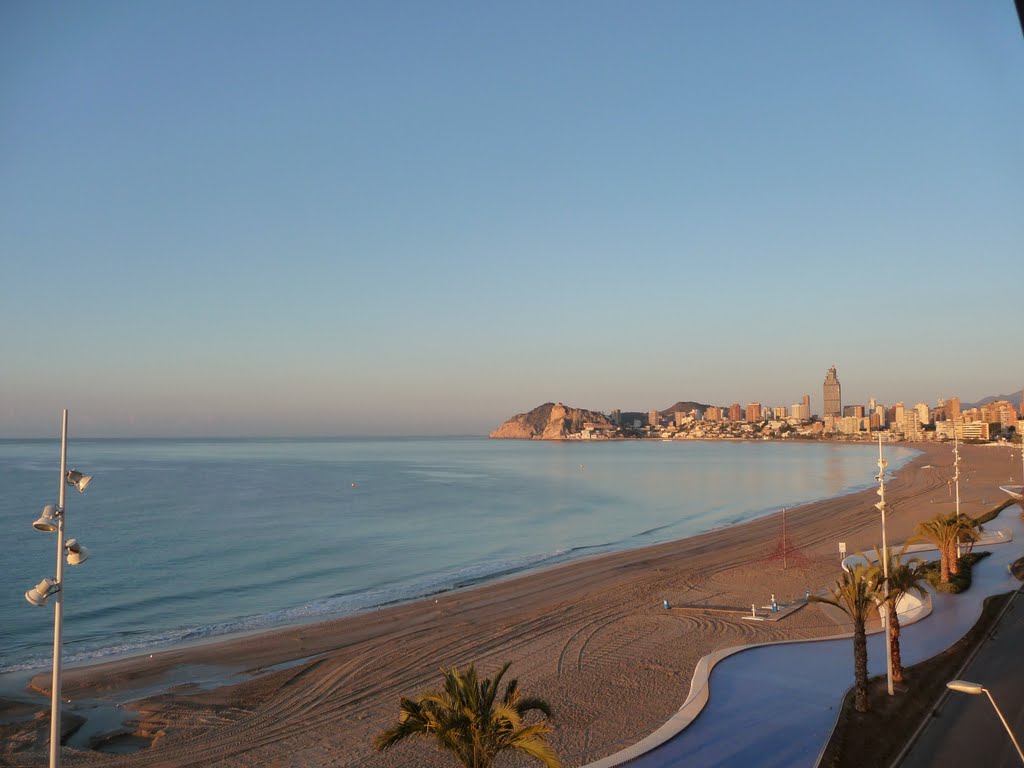 Benidorm Playa Poniente La Cala by joeri Goossens