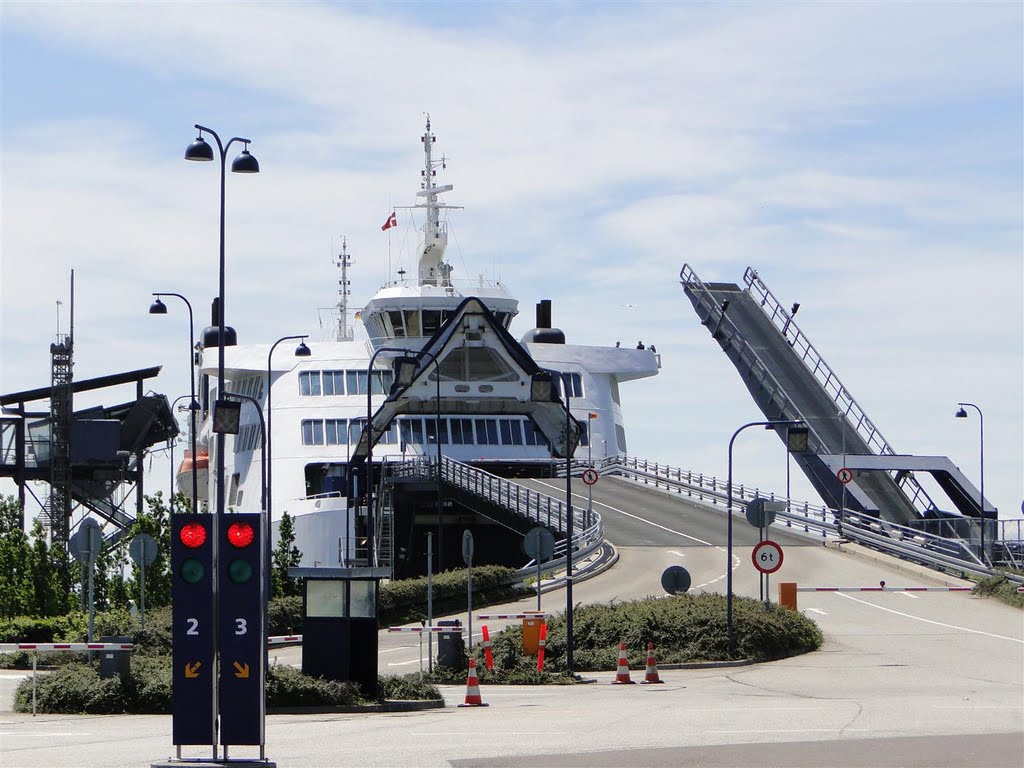 Rødby Harbour Ferry - by R©my by romywebb.se