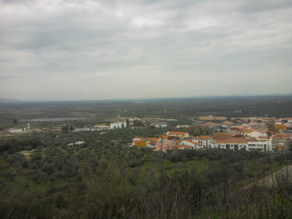 Vista de Alcuescar en altura by JoseMPG