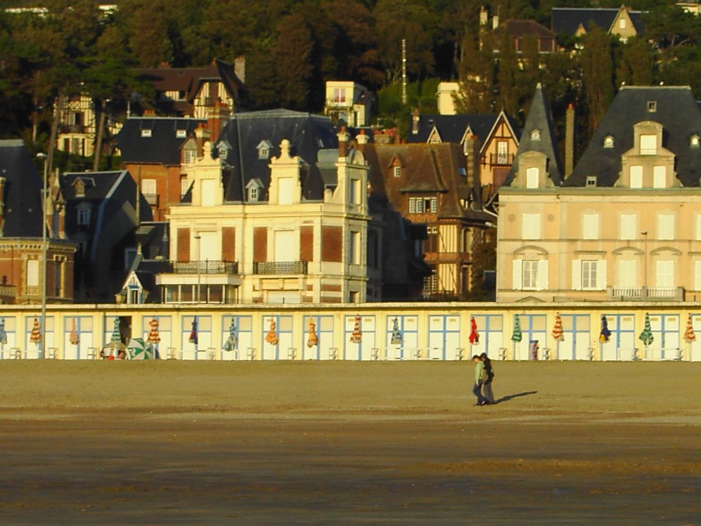 Trouville, les planches by jose-maurice