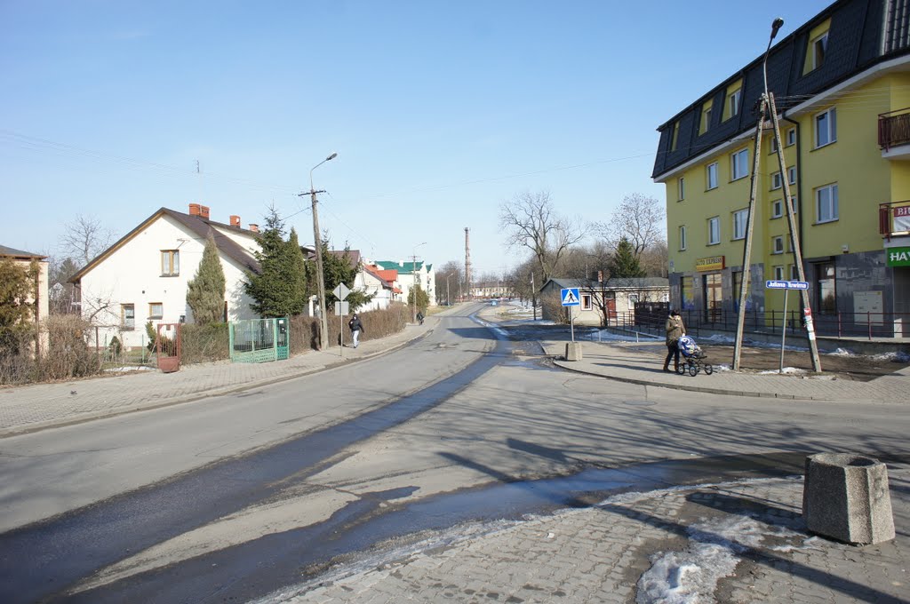 Mińsk Mazowiecki ul. Chełmońskiego (widok w stronę budowlanki) by Konrad Wasik