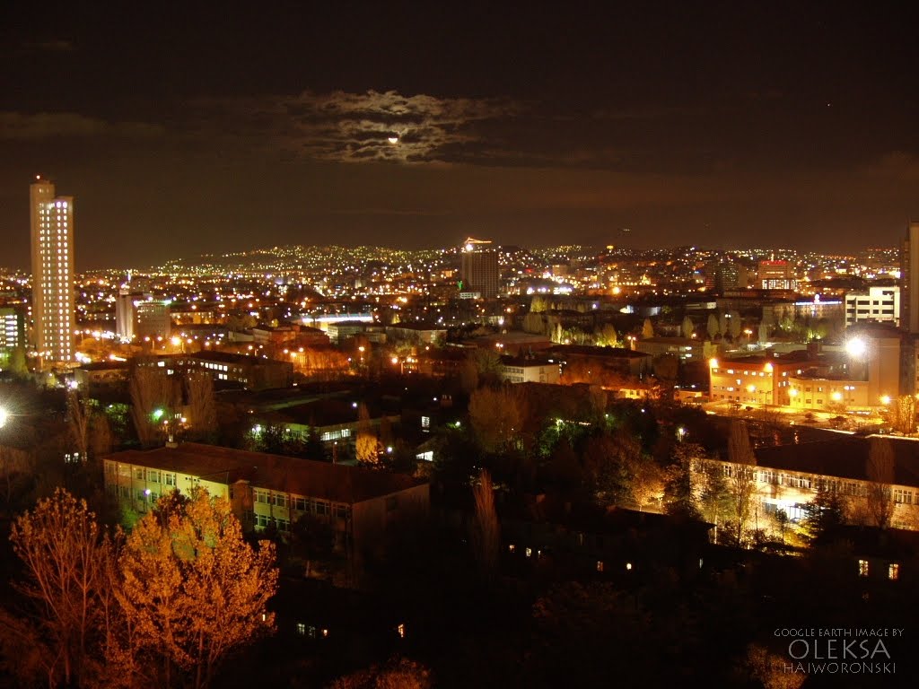 Ankara at night by Oleksa Haiworonski