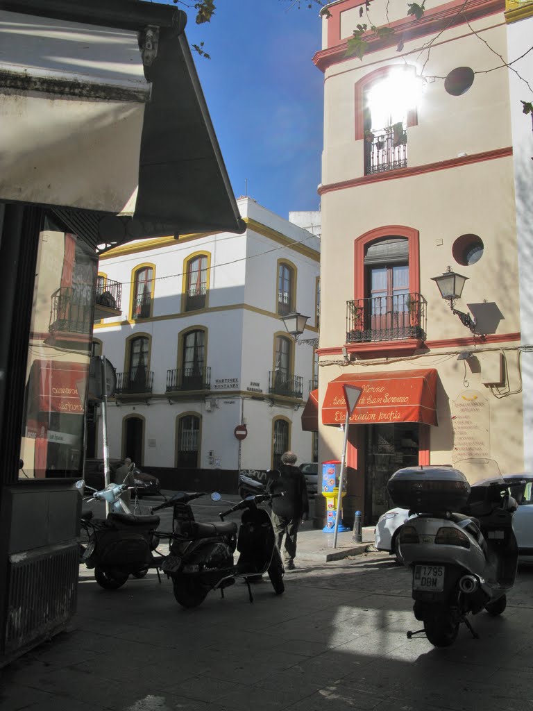 Plaza San Lorenzo, South West corner, Sevilla by David Ian Wilson