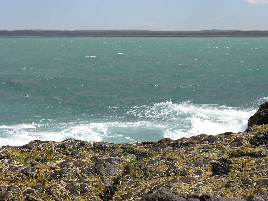 El Mar. Camarones, Chubut, Argentina by Paula84