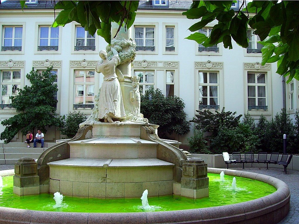 Brunnen in Luxembourg by Franz Zimmermann