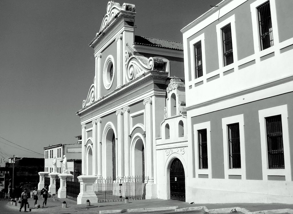 Catedral San Pedro Apostol de La Guaira, diseñada, proyectada y edificada por nuestro tatarabuelo Arq. Pedro Aristides Moreau en el año 1857. La Guaira 2010ENE27 by Alfredo A. Chacón