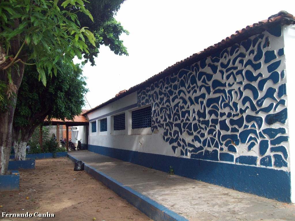 Escola Estadual Estado de Goías, a segunda escola pública mais antiga de Imperatriz Maranhão. Localizada na avenida Dorgival Pinheiro de Sousa, centro da ciddade. Dezembro/2010. by Nando Cunha